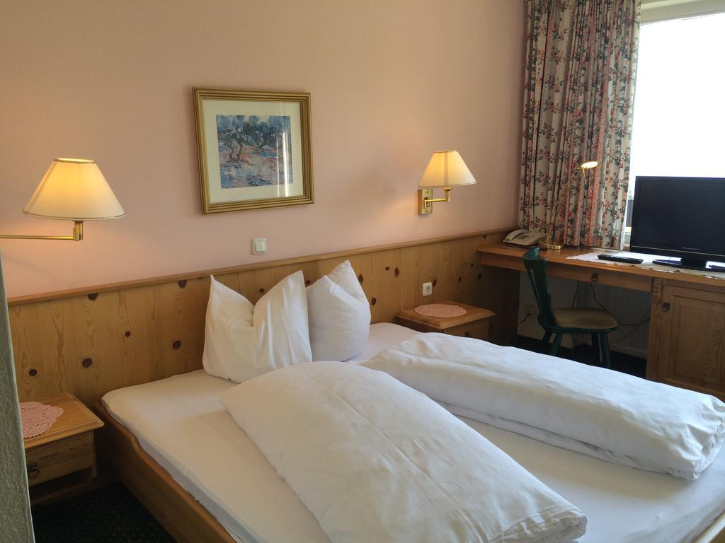 Hotel Daneu Nueziders Ruang foto