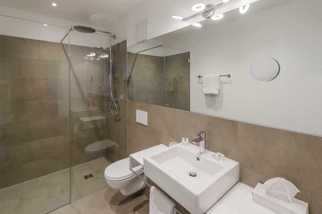 Hotel Daneu Nueziders Bagian luar foto
