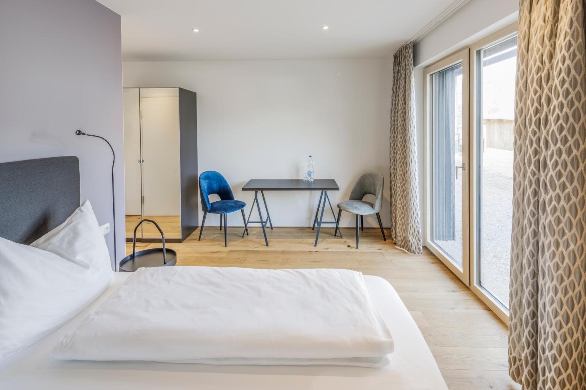 Hotel Daneu Nueziders Bagian luar foto